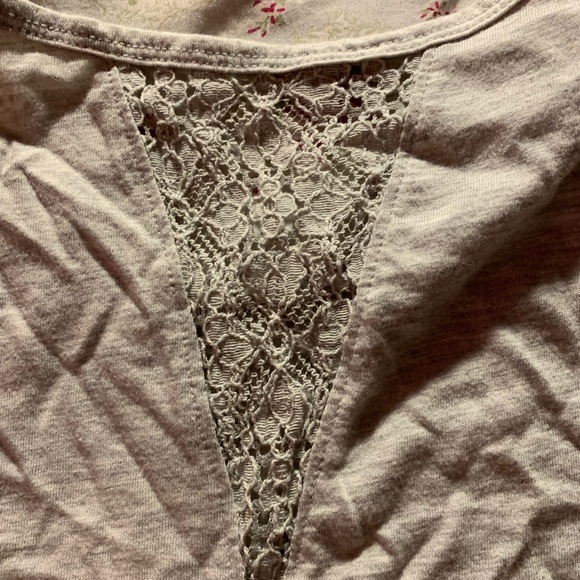 Flower and bee top - Picture 2 of 2